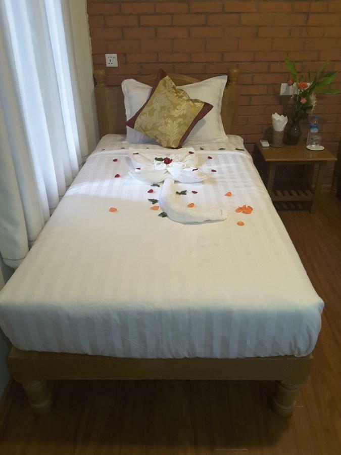 A Little Bit Of Bagan Hotel מראה חיצוני תמונה